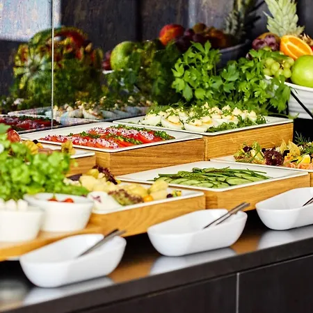 Liberté 33 4* Poznań