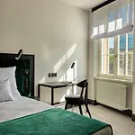 Liberte 33 호텔 4*
