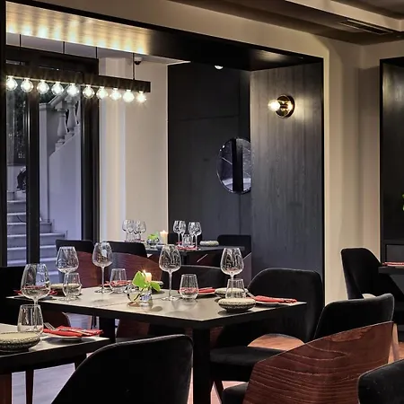Hotel Liberte 33 Bw Premier Collection 4*