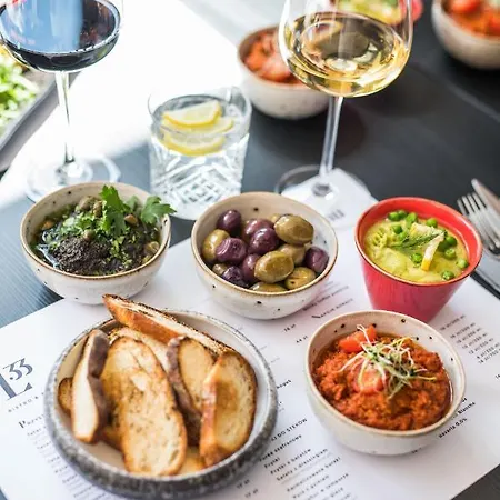 מלון Liberte 33 4*