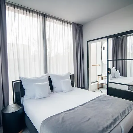 Hotel Liberte 33 Bw Premier Collection 4*