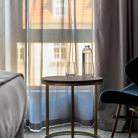 Liberte 33, An Ascend Collection 4*