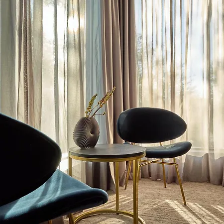 מלון Liberte 33 4*