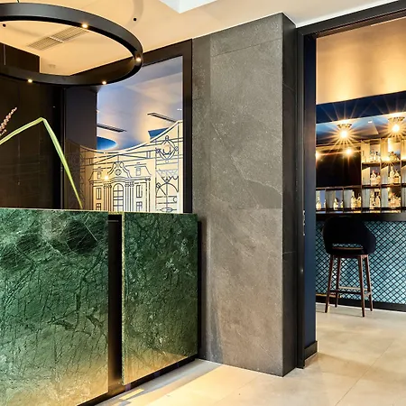 Liberte 33 Hotell 4*