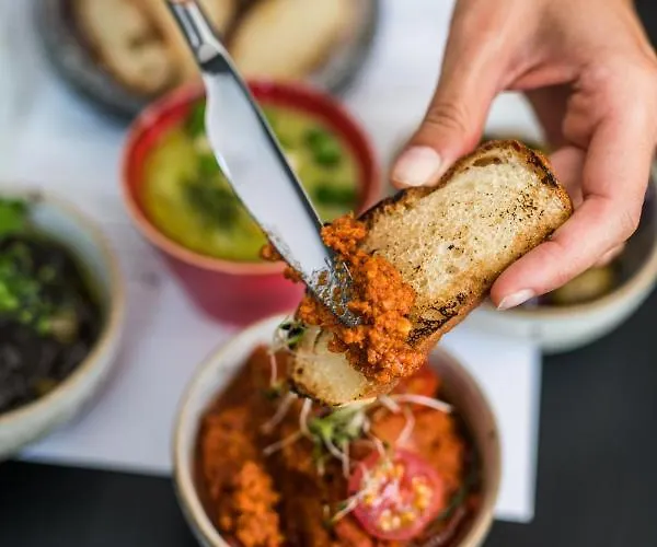 Liberte 33 4* Poznań