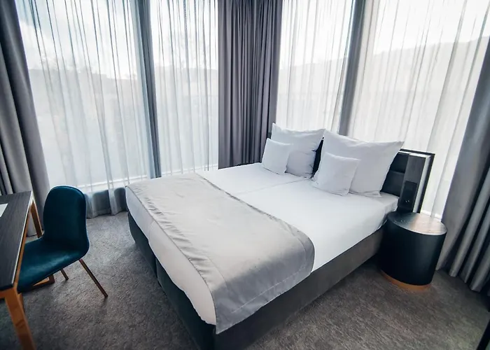 Hotel Liberte 33 Poznan